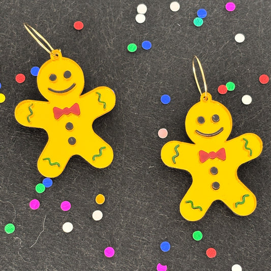 Pendientes Galleta de Jengibre de navidad en acrílico efecto espejo en color oro amarillo